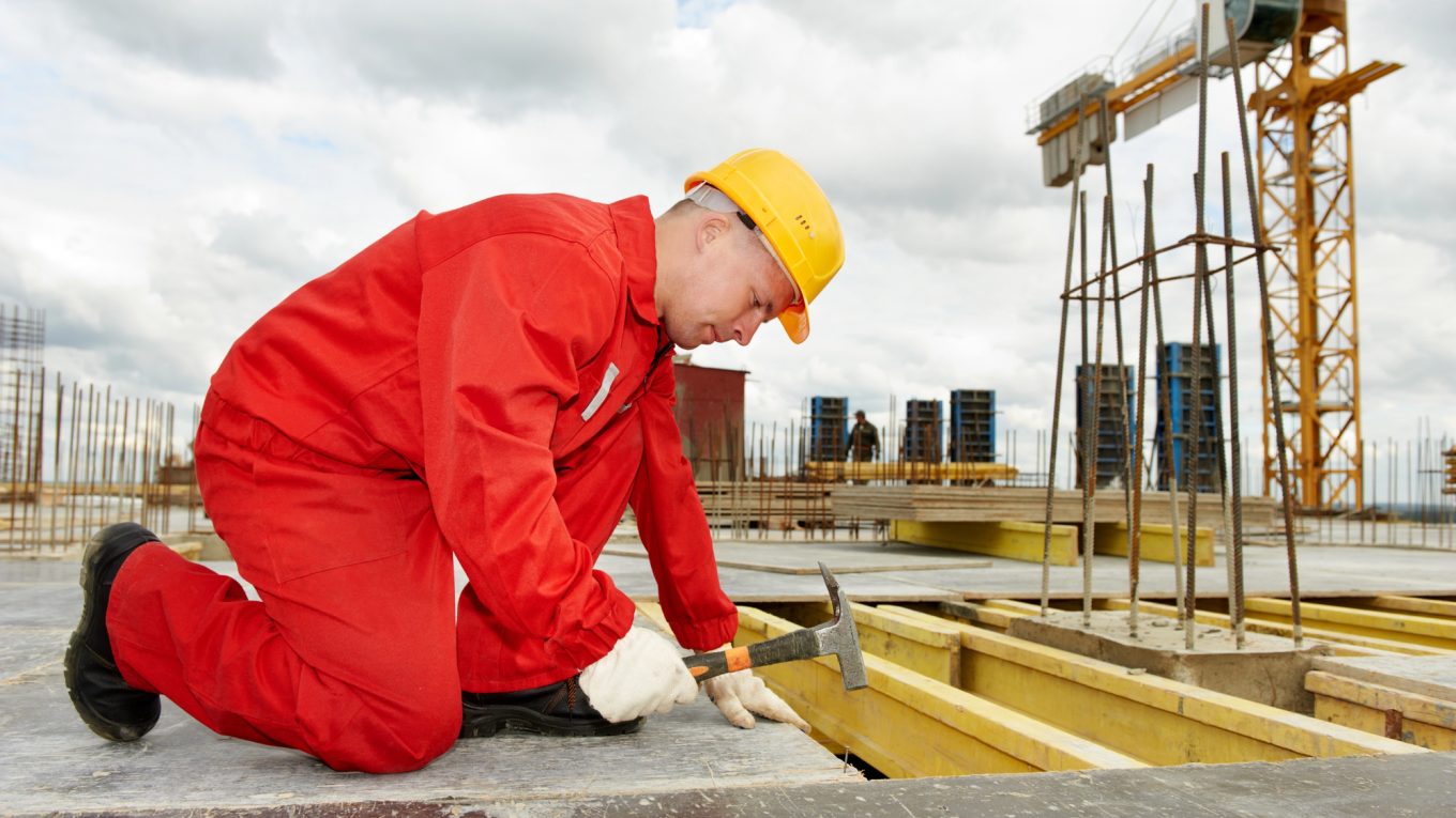 Odzież ochronna jako kluczowy element bezpiecznej pracy